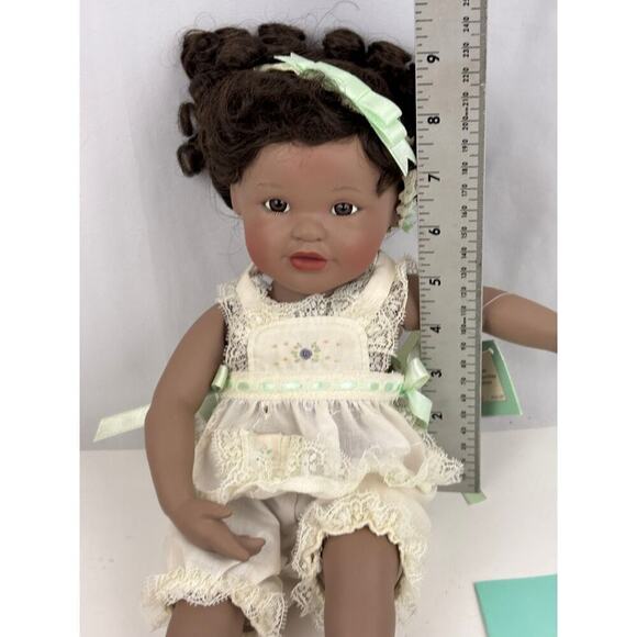 VTG Ashton Drake "Whitney" Porcelain Doll Artist Yolanda Bello Retired 1995 - Picture 6 of 16